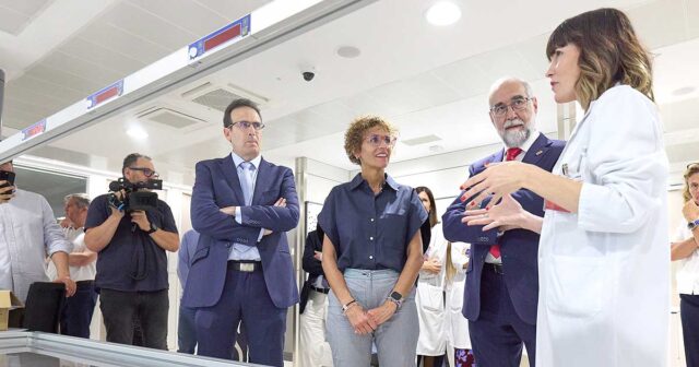15062026_Chivite_farmacia_Reina_sofia_9