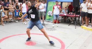 Cadreita celebra este domingo el XVI Día del Tomate con gastronomía, concursos, talleres infantiles, comida popular, música y numerosas actividades en la calle.