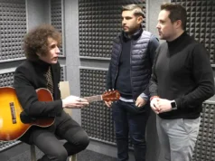 Alejo estrena la nueva cabina de ensayo del centro cívico Lestonnac