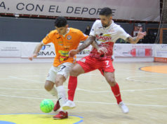 Un momento del partido entre el Aspil Jumpers y El Pozo Murcia