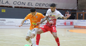 Un momento del partido entre el Aspil Jumpers y El Pozo Murcia