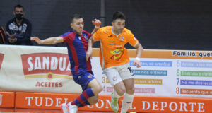 Un momento del partido entre Aspil-Jumpers Ribera Navarra FS y Levante UD FS