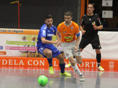 Un momento del partido entre el Ribera Navarra FS y el Betis Futsal