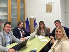 El Ayuntamiento de Cadreita y AER firman un acuerdo para promocionar la industria y el desarrollo económico