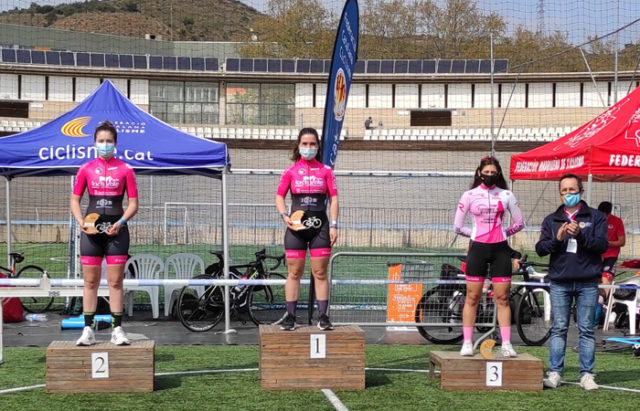 Ana-Estella-y-Saioa-Orgambide Ana Estella y Saioa Orgambide, el el podio en el velódromo d'Horta de Barcelona