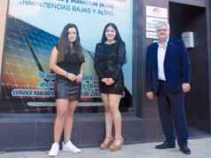 Rosa Gárate, departamento de seguros, Noelia Sarango, responsable de luz, y Miguel Ángel Borobia.