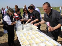 Cabanillas celebra un día para chuparse los dedos en torno a los ‘reyes’ de la huerta navarra: la alcachofa y el espárrago
