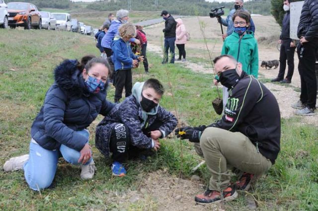 CAPARROSO-DIA-DEL-ARBOL-2021-(4)