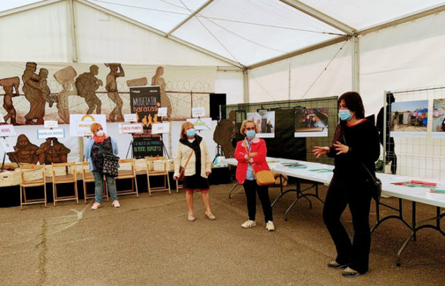CARPA-PADRE-LASA-REFUGIADOS