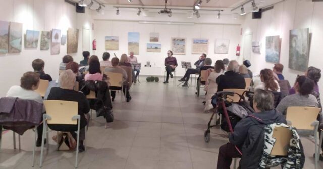 CASTEJON-TE-PUEDO-AYUDAR ¿Te puedo ayudar? Encantada