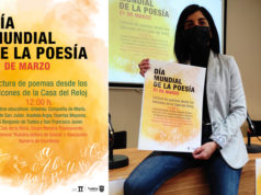 La Concejala de Cultura, Merche Añón, en la presentación del Día Mundial de la Poesía