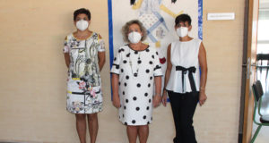 Mª Ángeles Barrado, secretaria, Mª Carmen Pérez, directora, y Cristina Escalada, Jefa de Estudios