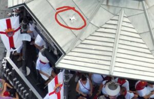La Policía identifica en Tudela al piloto de un dron que sobrevoló la plaza durante el cohete y los fuegos Tudela dron