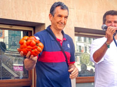 Un tomate murchantino se lleva el premio al «Feo» de Tudela
