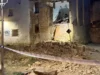 El derrumbe de una fachada en una vivienda de Tudela obliga a desalojar a tres jóvenes