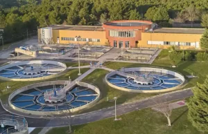 Depósitos de agua en la ETAP de Canraso en Tudela