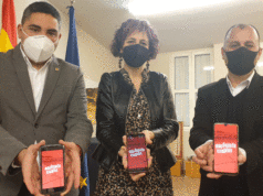 Fustiñana y Ribaforada se unen al proyecto ‘Más Deporte. Kirol Plus’ El alcalde de Ribaforada, Tirso Calvo, la consejera de Cultura y Deporte, Rebeca Esnaola, y el alcalde de Fustiñana, Sergio Vitas. ‘Más Deporte. Kirol Plus’