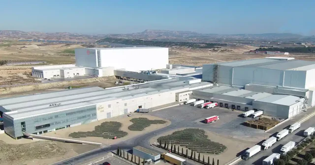 FOTO PLANTA montaje 25 aniversario