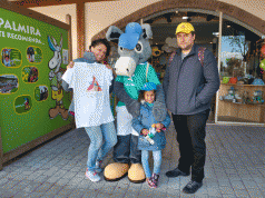 La familia Vadillo Villalobos, de Barakaldo, primeros visitantes de 2017 en Sendaviva