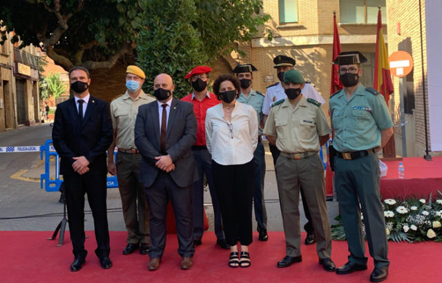 HOMENAJE-CINTRUENIGO-04