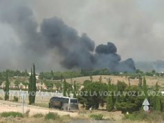 Sendaviva trabaja para sofocar el incendio que afecta al parque y poner a salvo a sus animales
