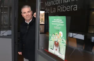 Fernando Ferrer, presidente de la Mancomunidad de la Ribera, explica la tasa de basuras