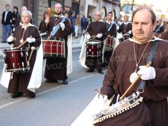 Sonido de bombos y tambores de Semana Santa en Tudela Concentración Bombos y Tambores