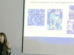 La importancia de los probióticos y la microbiota intestinal, a cargo de Miriam Arana, llega al IES Alhama