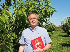 José Andrés Alvaro Ocáriz presentó su libro «La Cereza de Milagro en la Gastronomía»