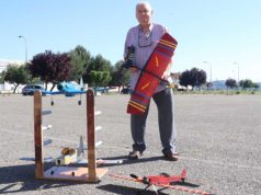 El tudelano Juan Antonio Pérez Lázaro resucita el aeromodelismo de vuelo circular