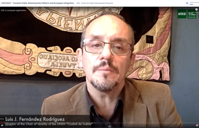 Luis-J.-Fernaìndez-Rodriìguez-durante-su-intervencioìn-en-el-CAF_1 UNED Tudela CAF 2020