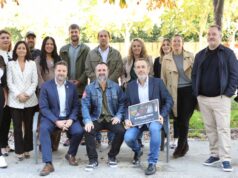 Caye Casas rueda en la Ribera ‘El Deseo de Mamá’, una comedia negra que carga contra la clase política El Deseo de Mamá