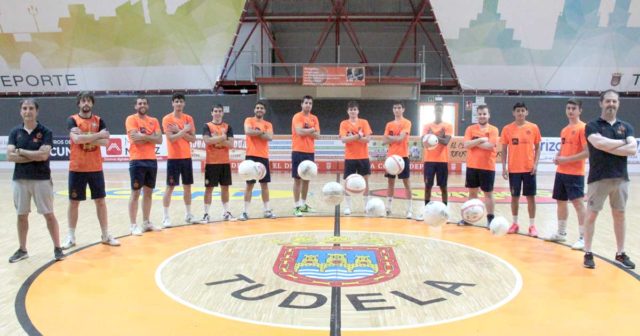 MATEO-MUÑOZ Mateo Muñoz RN