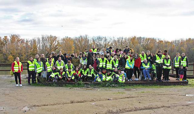 MILAGRO-GRUPO-ANTES-DEL-COMIENZO-DE-LA-PLANTACION