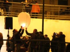 Más de 500 personas participaron en Murchante en la suelta de farolillos para celebrar Love is in the air