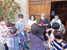 Murchante repartió rosas para honrar a Santa Rita