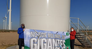 Miembros de Ecologistas en Acción en CAVAR