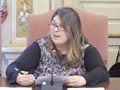 Olga Risueño interviene en el pleno del ayuntamiento de Tudela