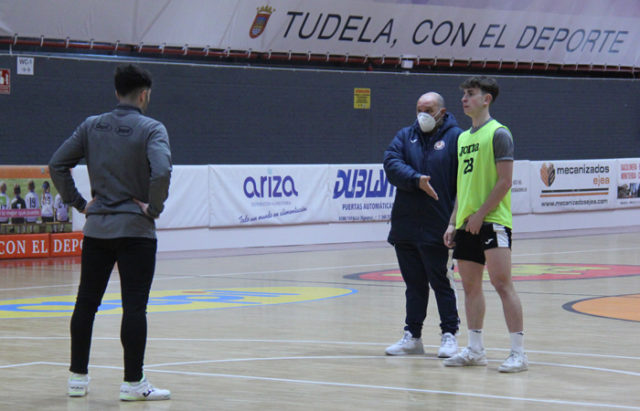 PREVIA-ASPIL-JUMPERS-RIBERA-NAVARRA-FS-VS-CD-OSASUNA-MAGNA-XOTA Entrenamiento el Aspil Jumpers Ribera Navarra FS