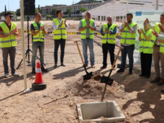 Tudela coloca la primera piedra de las nuevas piscinas de la avenida Narangel Tudela primera piedra piscinas