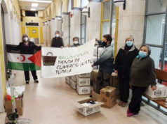 La tienda de Comercio Justo de Tudela agradece la ayuda para el Sahara Voluntarias de la tienda de Comercio Justo de Tudela con los alimentos recogidos para el Sahara