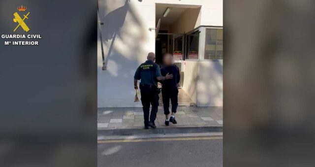 RIBAFORADA-DETENIDO-01 robo con fuerza Ribaforada