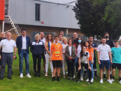 Voluntarios que recibieron el reconocimiento por parte del Ribera Navarra FS
