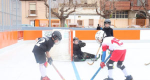Uno de los encuentros disputados por el Tudela Hockey Club el 7 de marzo