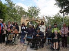 Los residentes de la Real Casa de Misericordia visitan el Monasterio de Veruela