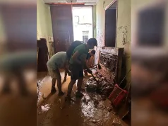 «La gente lo ha perdido todo y su gratitud es con lo que nos pagan»
