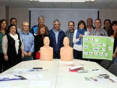 La asociación Tudela Cardioprotegida entrega muñecos de entrenamiento a los colegios Tudela-Cardioprotegida