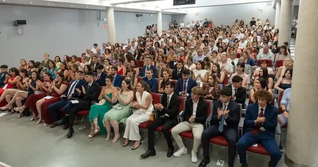 acto-graduacion-grande