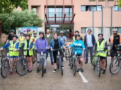 Jóvenes en bicicleta participan en un campamento itinerante por la Ribera de Navarra campamento itinerante por la Ribera de Navarra