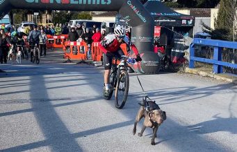 Corella celebra con éxito su primer CaniCross